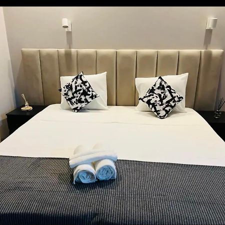 Apartamento Sociedade Farmaceutica Лиссабон Экстерьер фото
