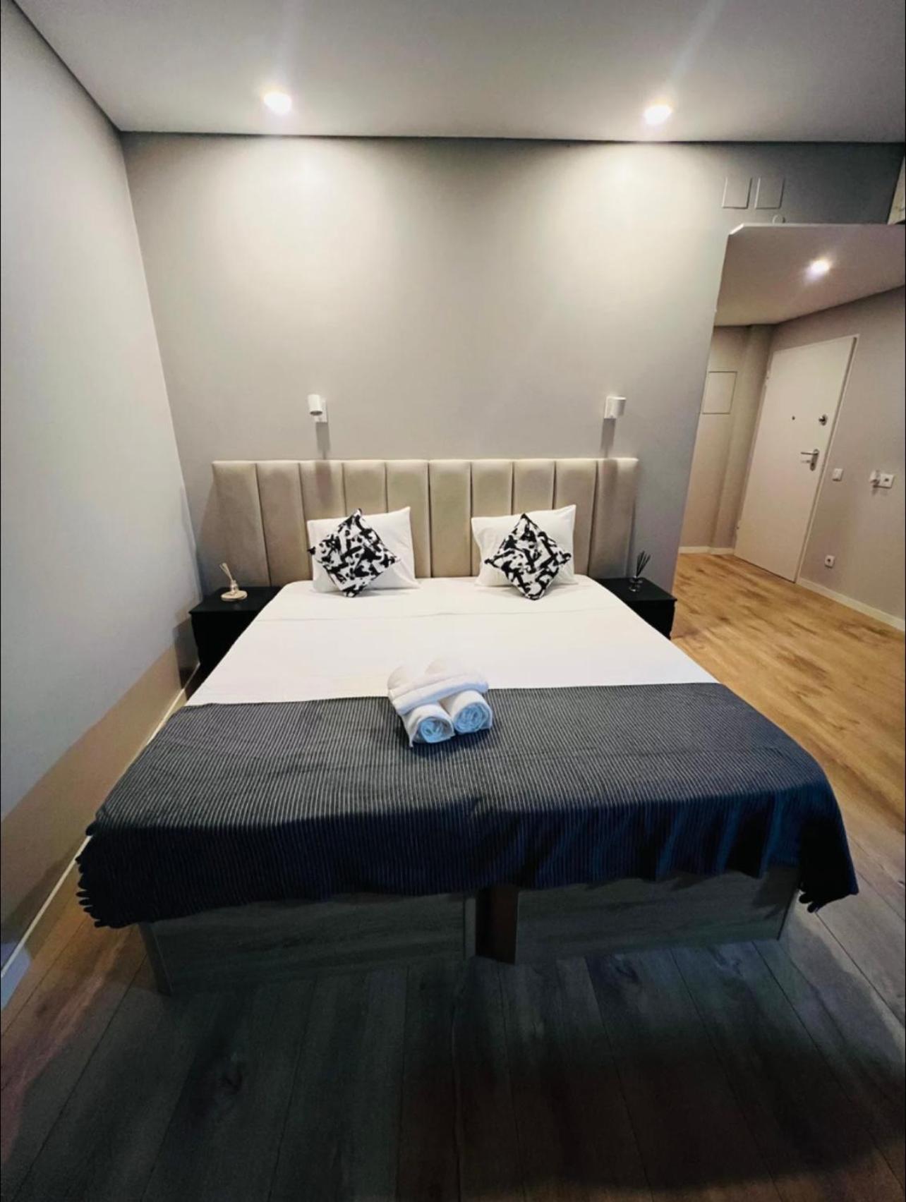 Apartamento Sociedade Farmaceutica Лиссабон Экстерьер фото